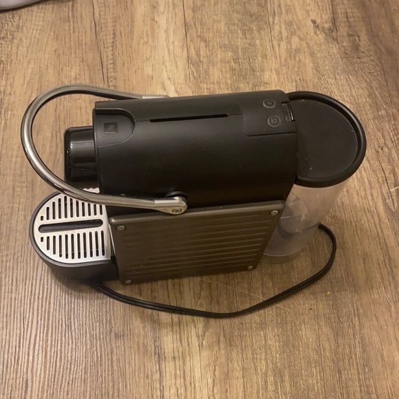 Nespresso Pixie espresso machine - Picture 2 of 2